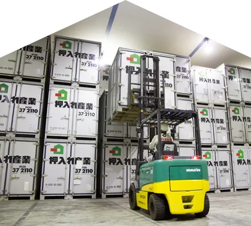 トランスルームで保管をする様子